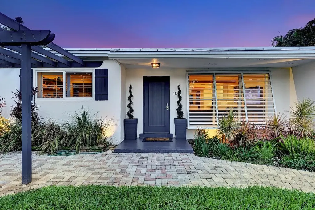 106 Bonnie Briar Lane Delray Beach FL 33444