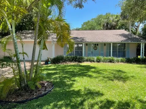 526 Indian Lilac Road Vero Beach FL 32963
