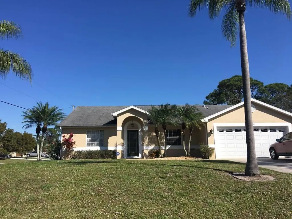 1891 SW Grant Avenue Port St Lucie FL 34953