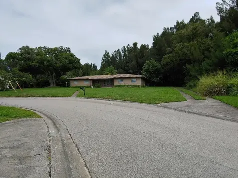 1930 Wyoming Avenue Fort Pierce FL 34982