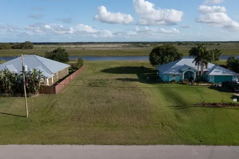 429 SW Kestor Drive Port St Lucie FL 34953