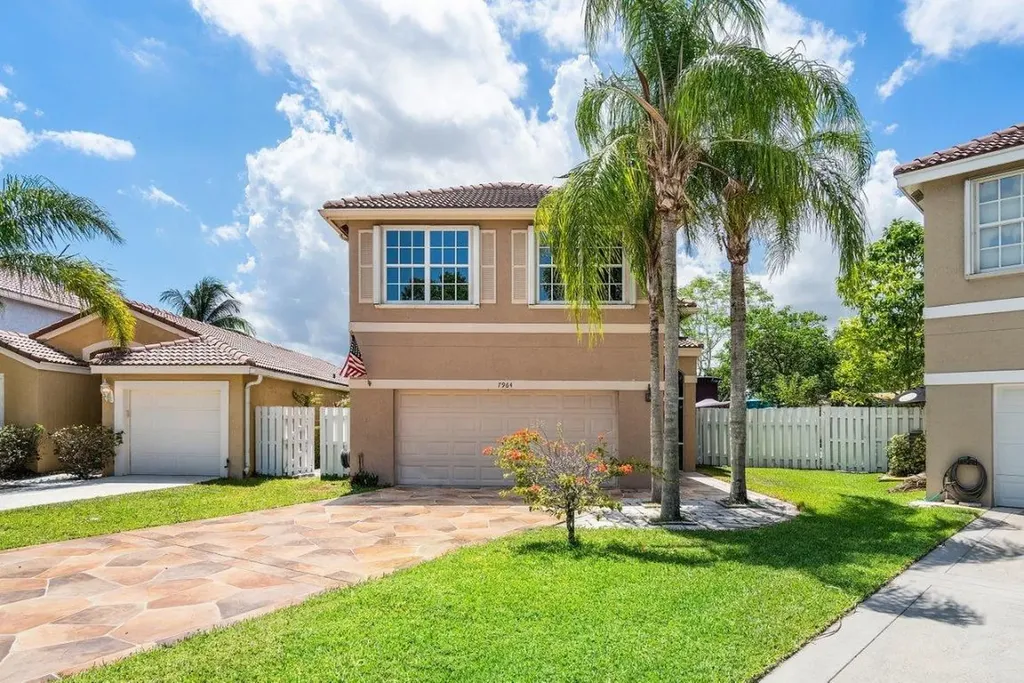 7964 Lakewood Cove Court Lake Worth FL 33467