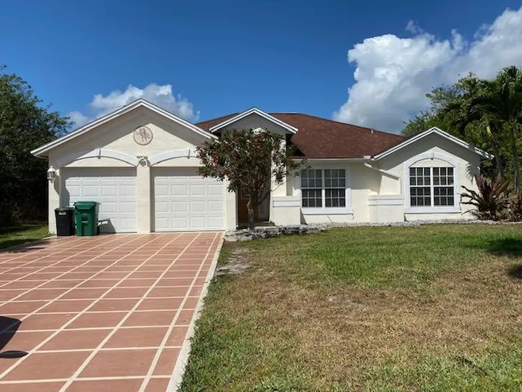 3537 SE Hyde Circle Port St Lucie FL 34984
