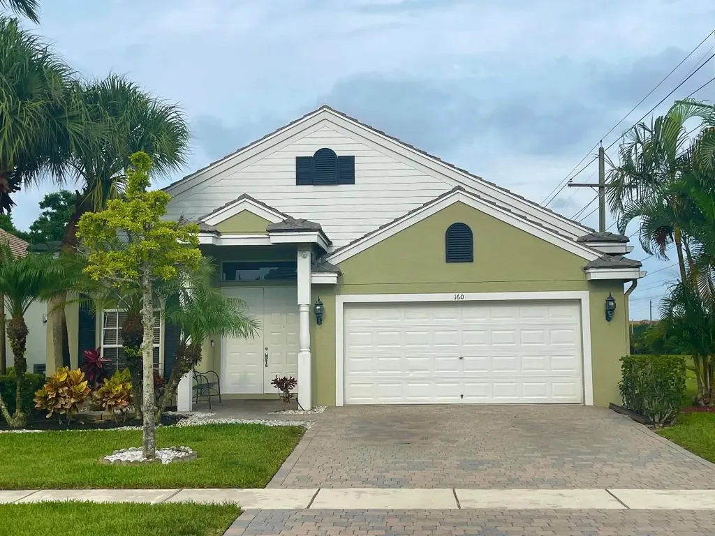 160 Kensington Way Royal Palm Beach FL 33414