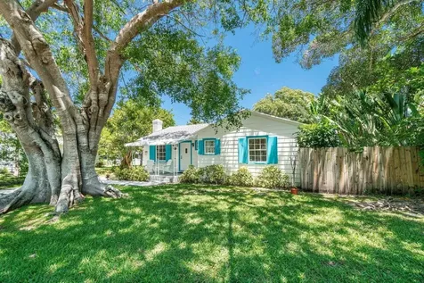 137 N Swinton Avenue Delray Beach FL 33444