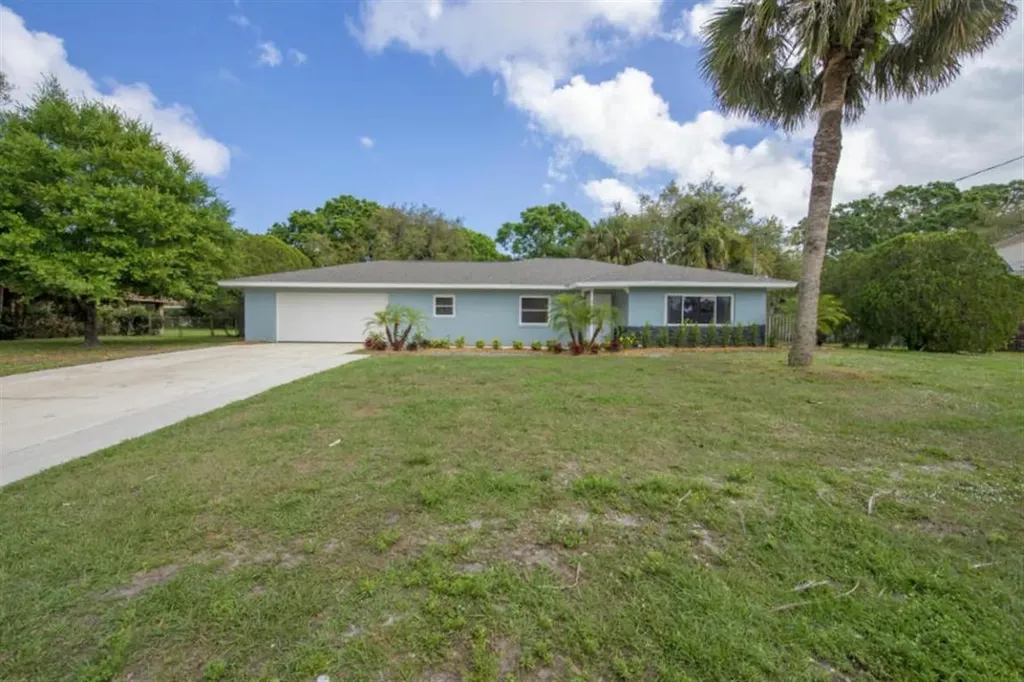 3204 Memory Lane Fort Pierce FL 34981