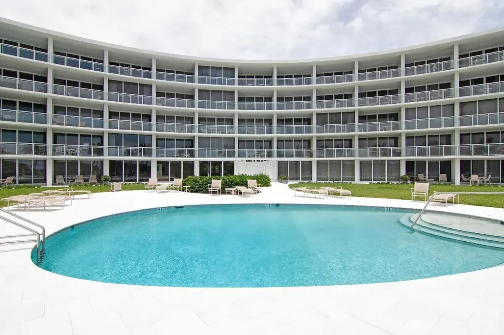 1213 S Ocean Boulevard Delray Beach FL 33483