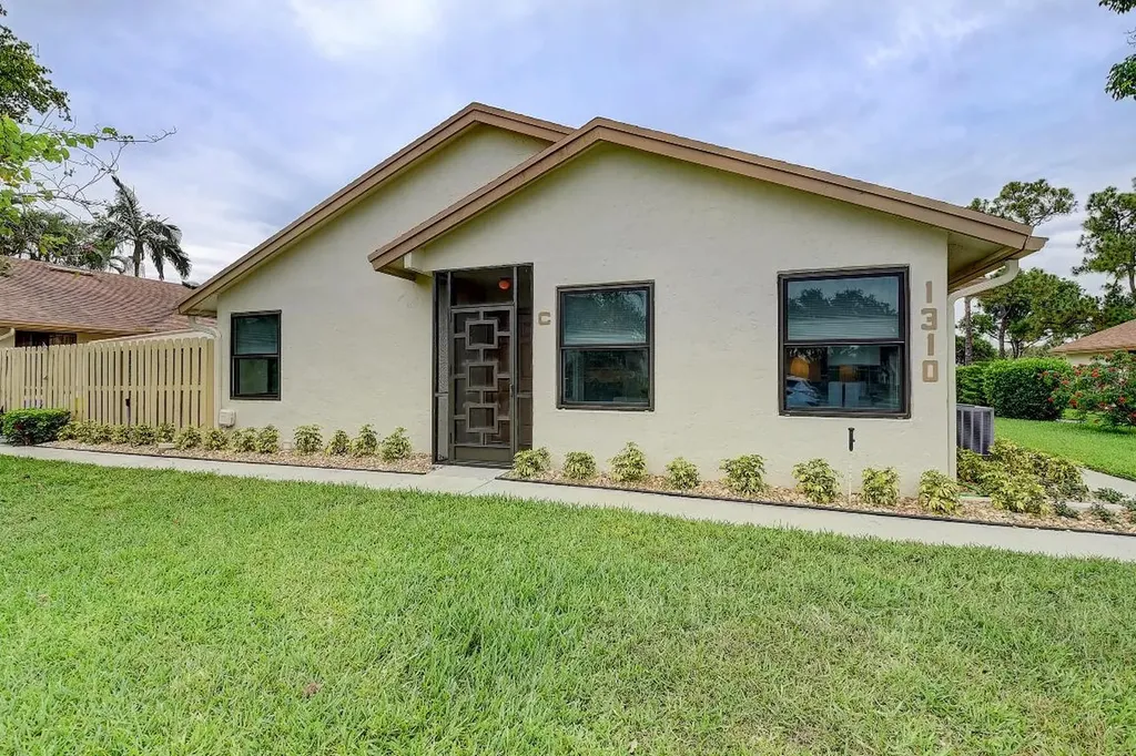 1310 NW 29th Avenue Delray Beach FL 33445