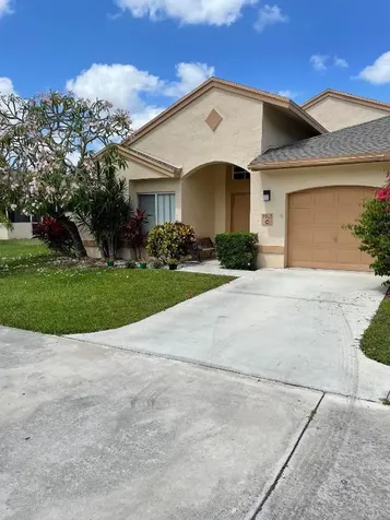 9817 Boca Gardens Circle N Boca Raton FL 33496