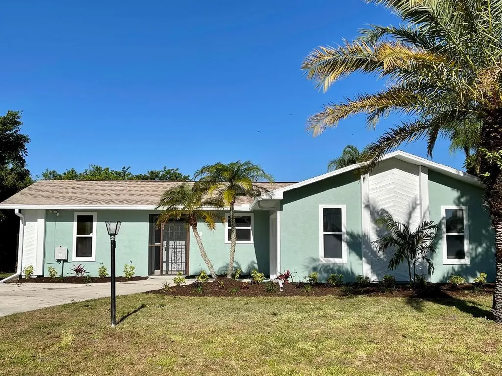 718 NE Emerson Street Port St Lucie FL 34983