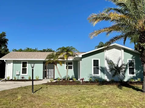 718 NE Emerson Street Port St Lucie FL 34983