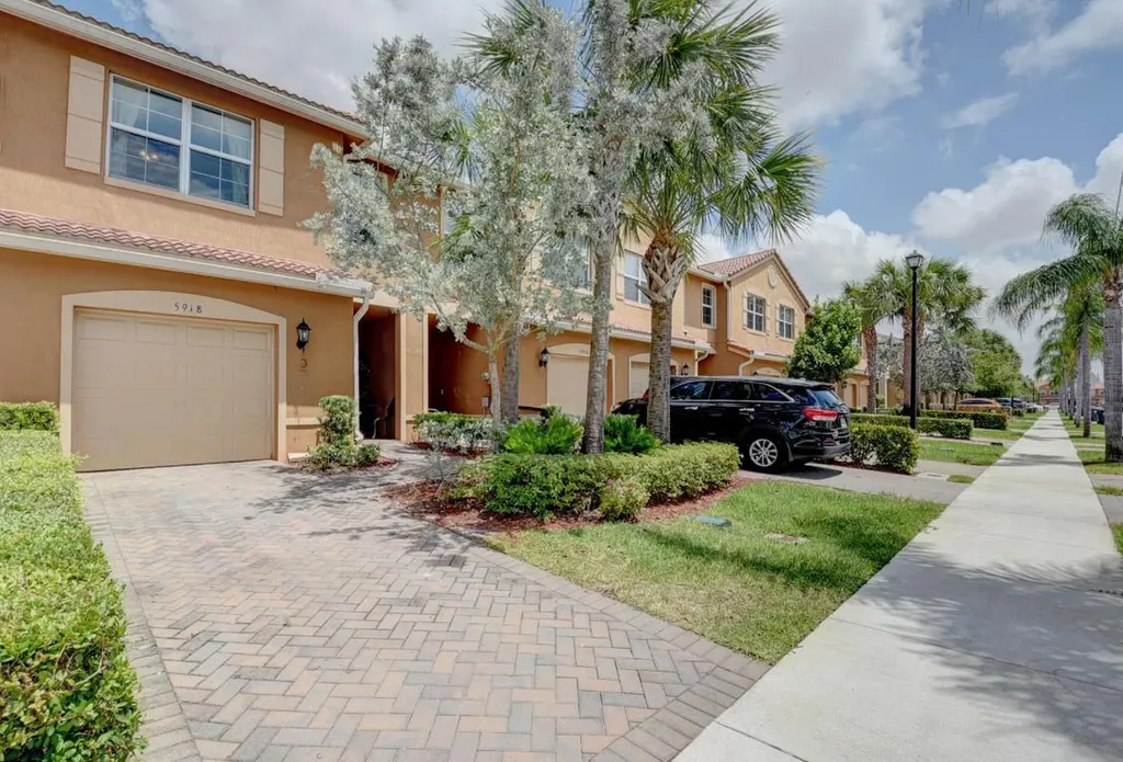 5918 Monterra Club Drive Lake Worth FL 33463