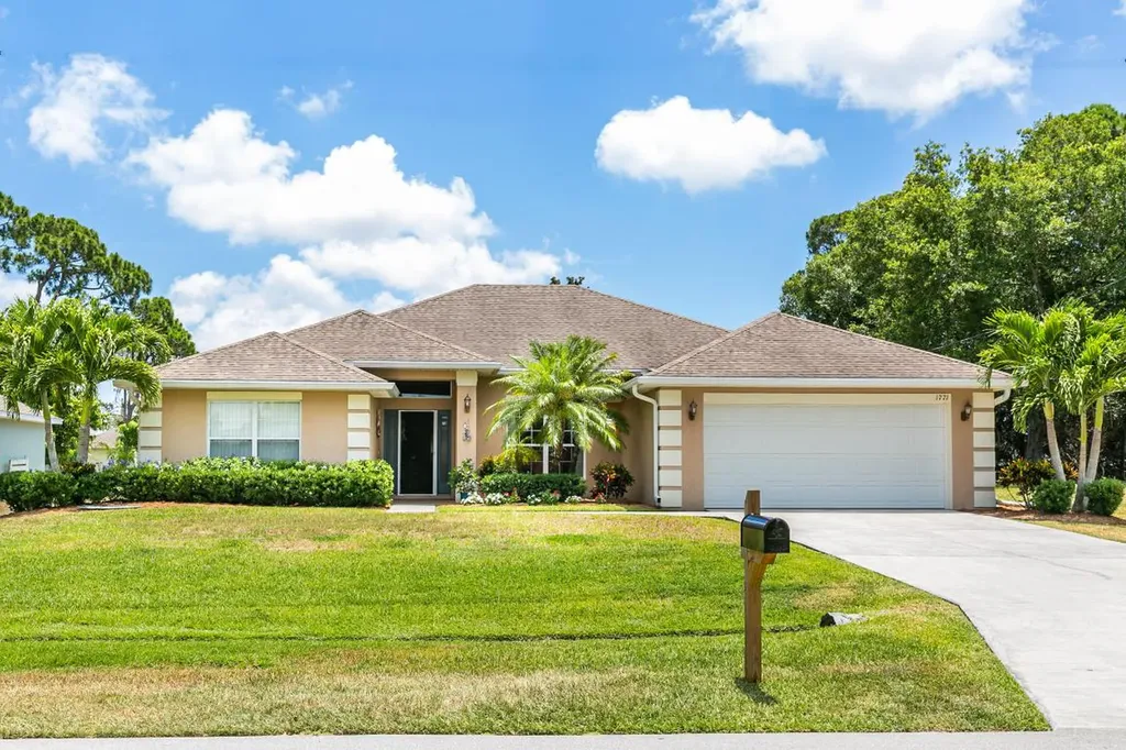 1771 SW Chicory Terrace Port St Lucie FL 34953