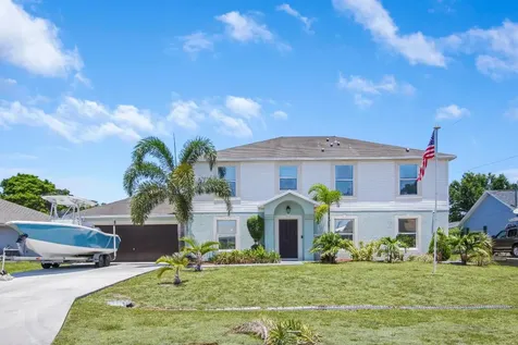 2594 SW Grotto Circle Port St Lucie FL 34953