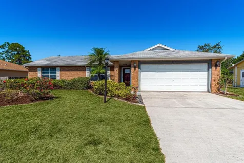 2057 SE Watercrest Street Port St Lucie FL 34984