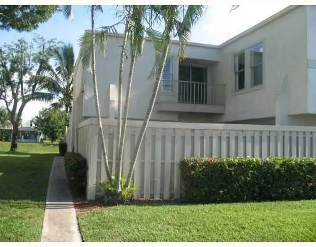 12108 Regal Court S Wellington FL 33414