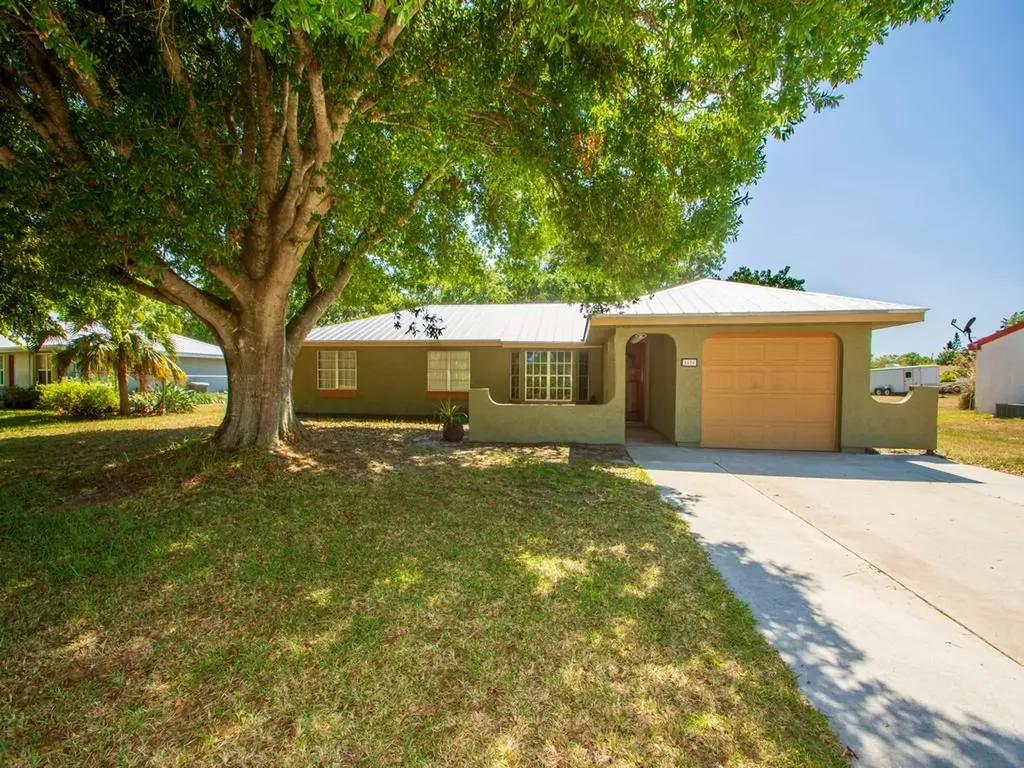 1626 SE Burning Lane Port St Lucie FL 34952