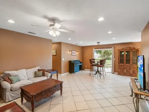 1626 SE Burning Lane Port St Lucie FL 34952