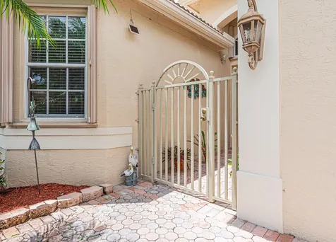 8225 La Jolla Vista Lane Lake Worth FL 33467