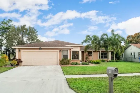 147 Saratoga Boulevard W Royal Palm Beach FL 33411