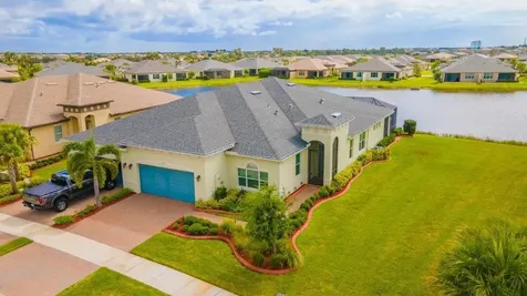 11207 SW Winding Lakes Circle Port St Lucie FL 34987