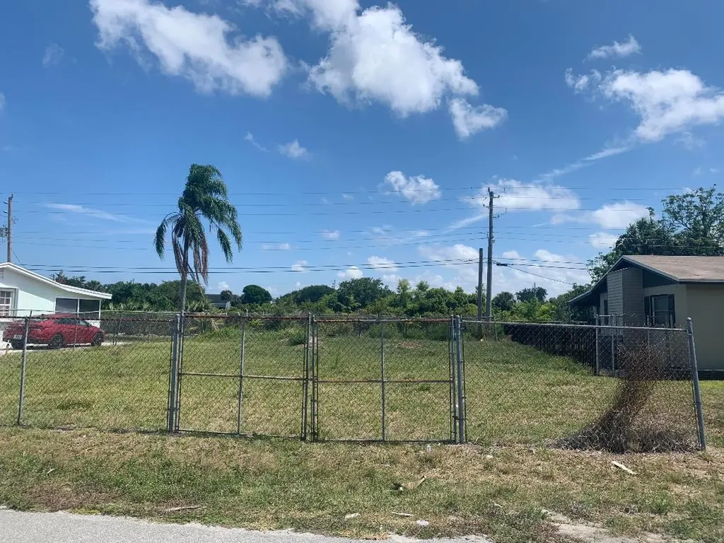 3658 Betty Ann Court W Palm Beach Gardens FL 33403