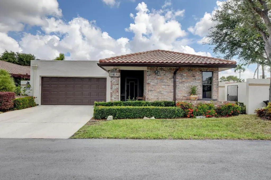 6785 Jardin Place Boca Raton FL 33433