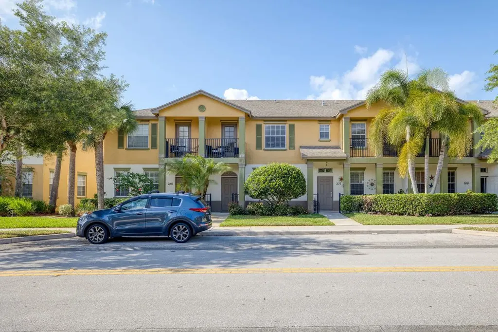 2173 SE Grand Drive Port St Lucie FL 34952