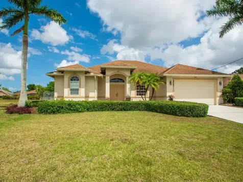2347 SW Kent Circle Port St Lucie FL 34953