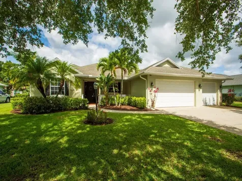 465 Greystone Court SW Vero Beach FL 32968