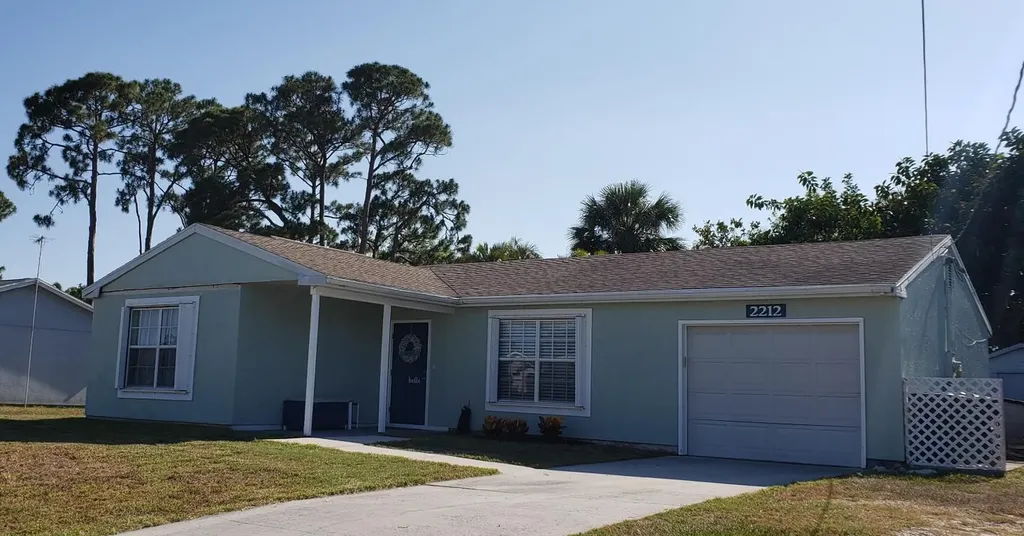 2212 SE Wald Street Port St Lucie FL 34984