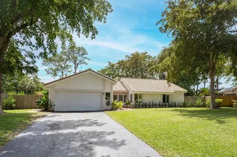 2889 NW 24th Court Boca Raton FL 33431