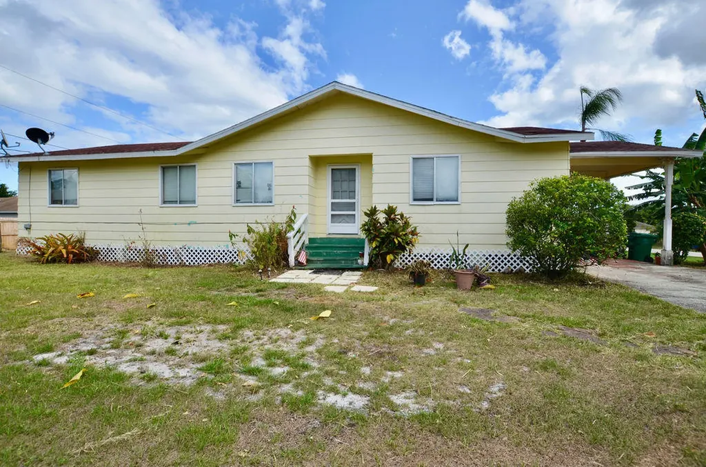 3521 SW Carmody Street Port St Lucie FL 34953