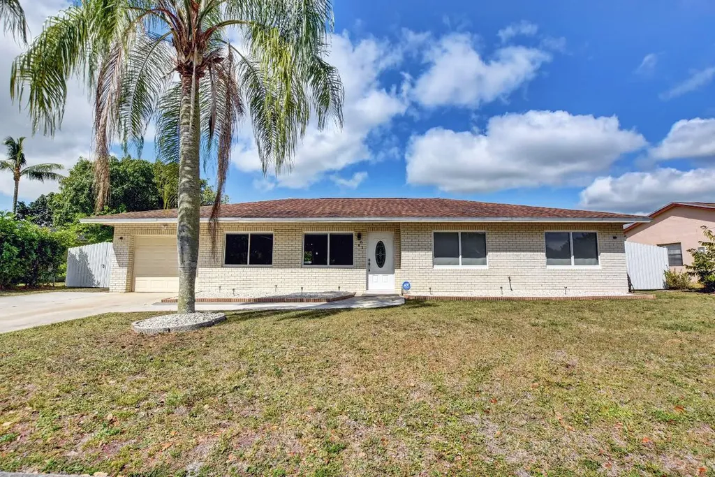 861 Camellia Drive Royal Palm Beach FL 33411