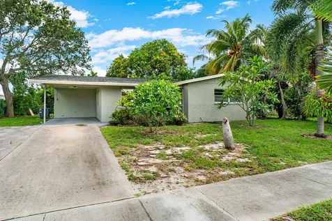 1422 W Perry Street Lantana FL 33462