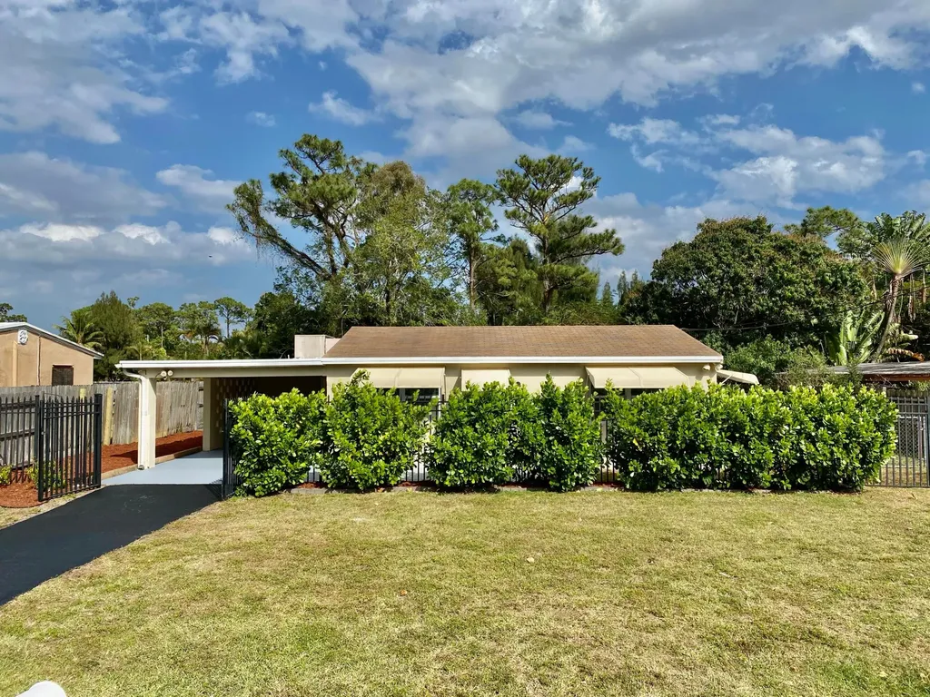 830 Fairview Street Lake Worth FL 33461