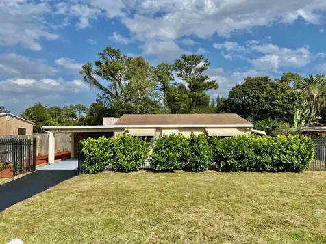 830 Fairview Street Lake Worth FL 33461