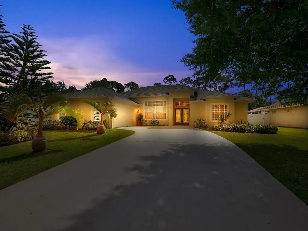 1729 SW Chicory Terrace Port St Lucie FL 34953