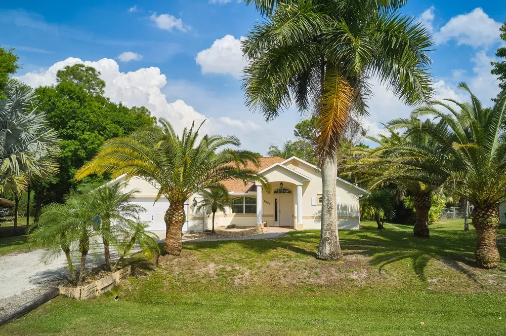 8366 96th Avenue Vero Beach FL 32967