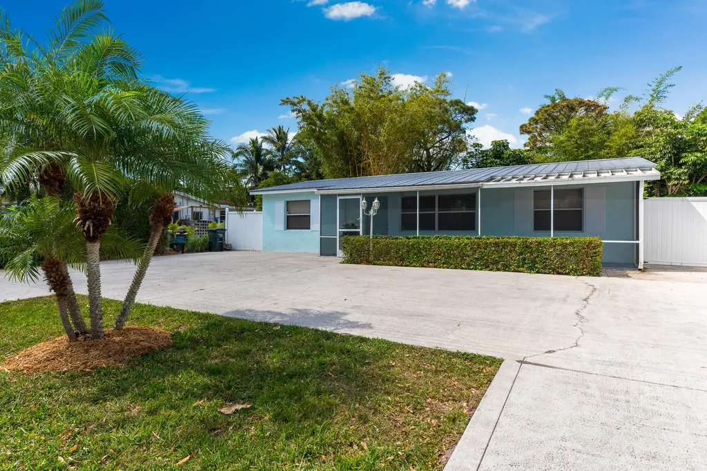 4508 SE Chatham Avenue Stuart FL 34997
