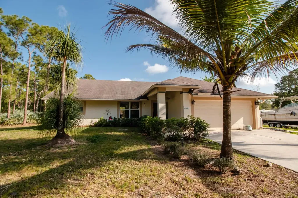 15885 82nd Street N Loxahatchee FL 33470