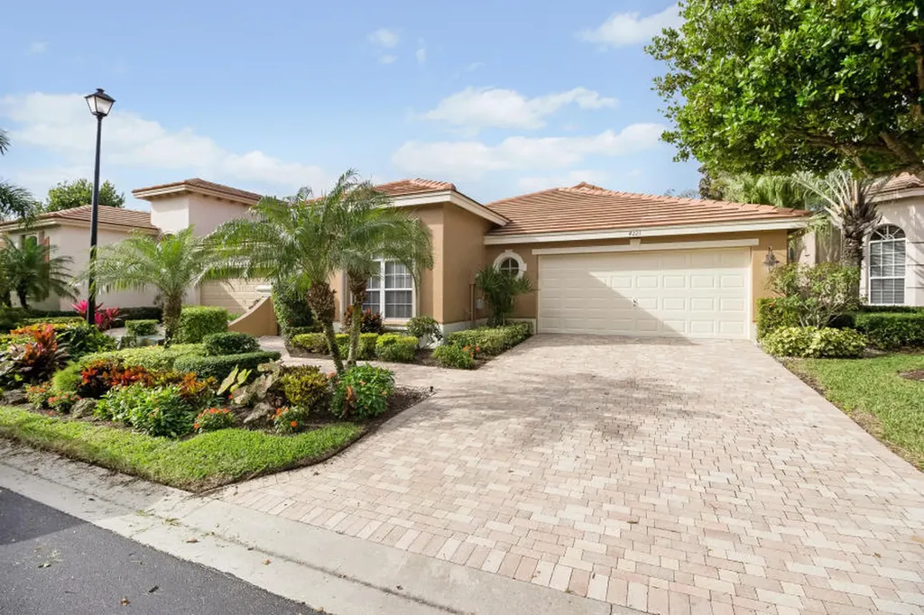 4221 Imperial Club Lane Lake Worth FL 33449