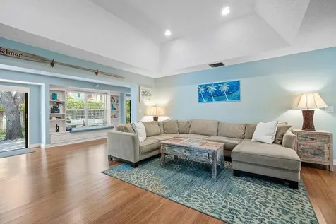 11286 Glen Oaks Court North Palm Beach FL 33408