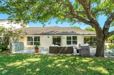 11286 Glen Oaks Court North Palm Beach FL 33408