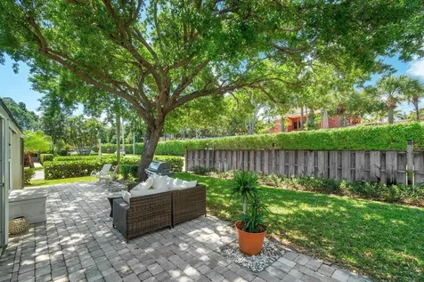 11286 Glen Oaks Court North Palm Beach FL 33408