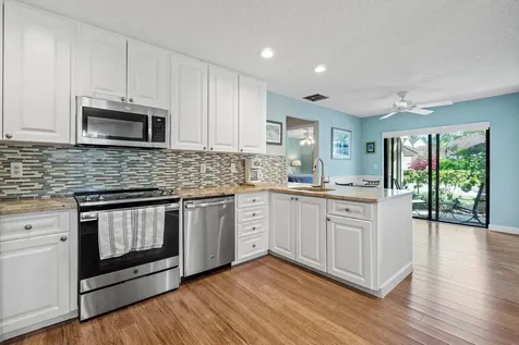 11286 Glen Oaks Court North Palm Beach FL 33408
