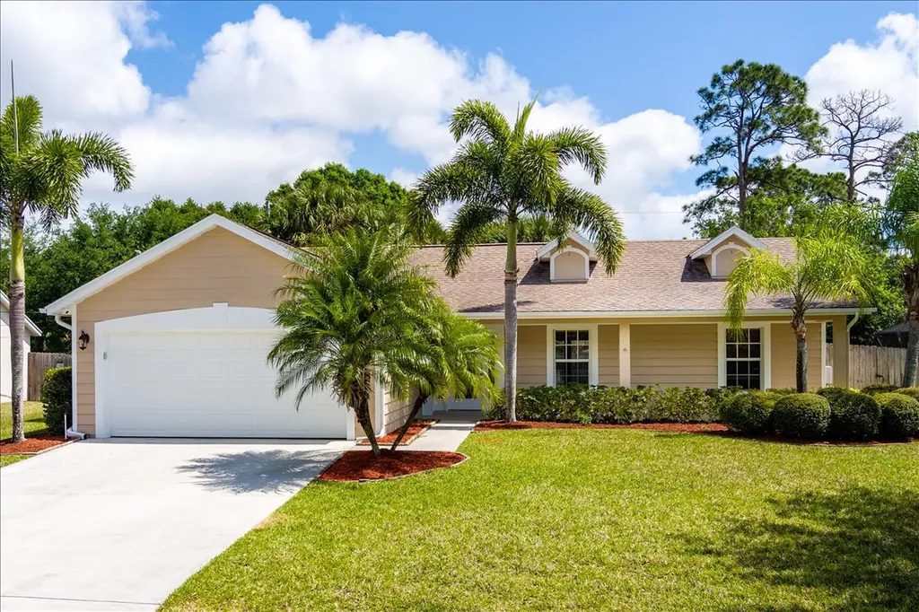 3841 SW Ramspeck Street Port St Lucie FL 34953