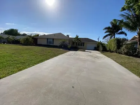 1990 SE Cheltenham Street Port St Lucie FL 34983