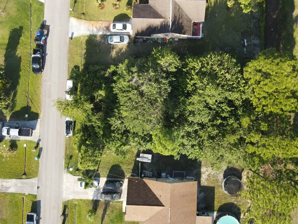 671 NW Riverside Drive Port St Lucie FL 34983