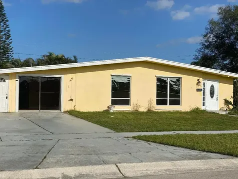2933 SE Pruitt Road Port St Lucie FL 34952